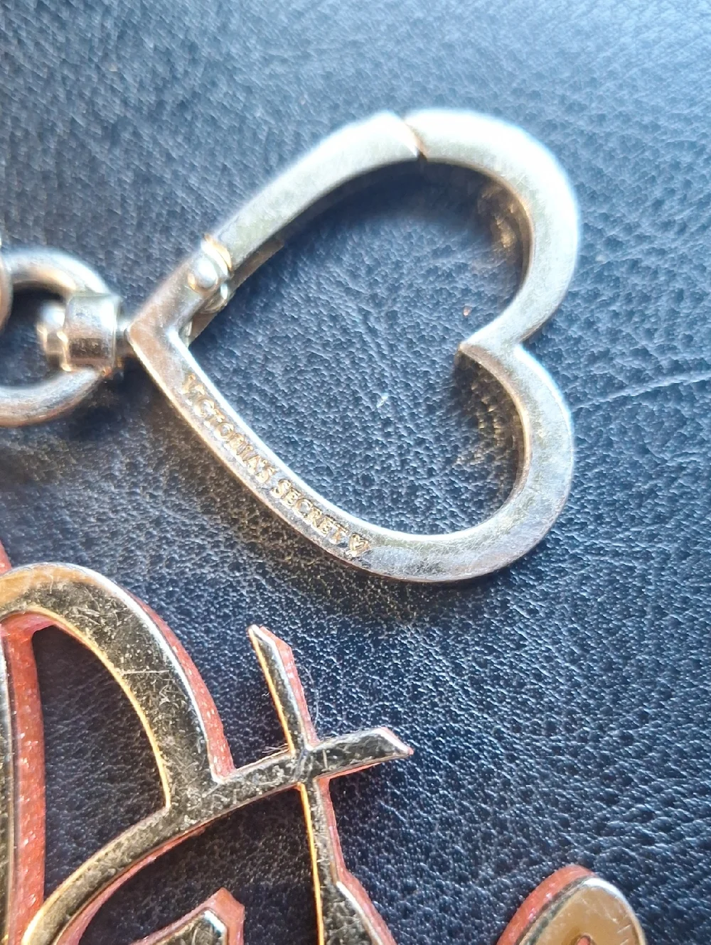 Victoria's Secret LOVE Keychain Vintage Heart PINK Mall Goth Bag Hang charm